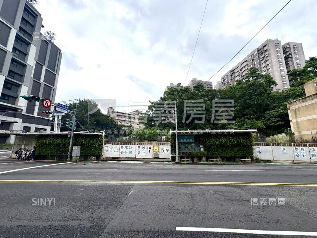 名毅吾山綠景兩房雙衛浴房屋室內格局與周邊環境