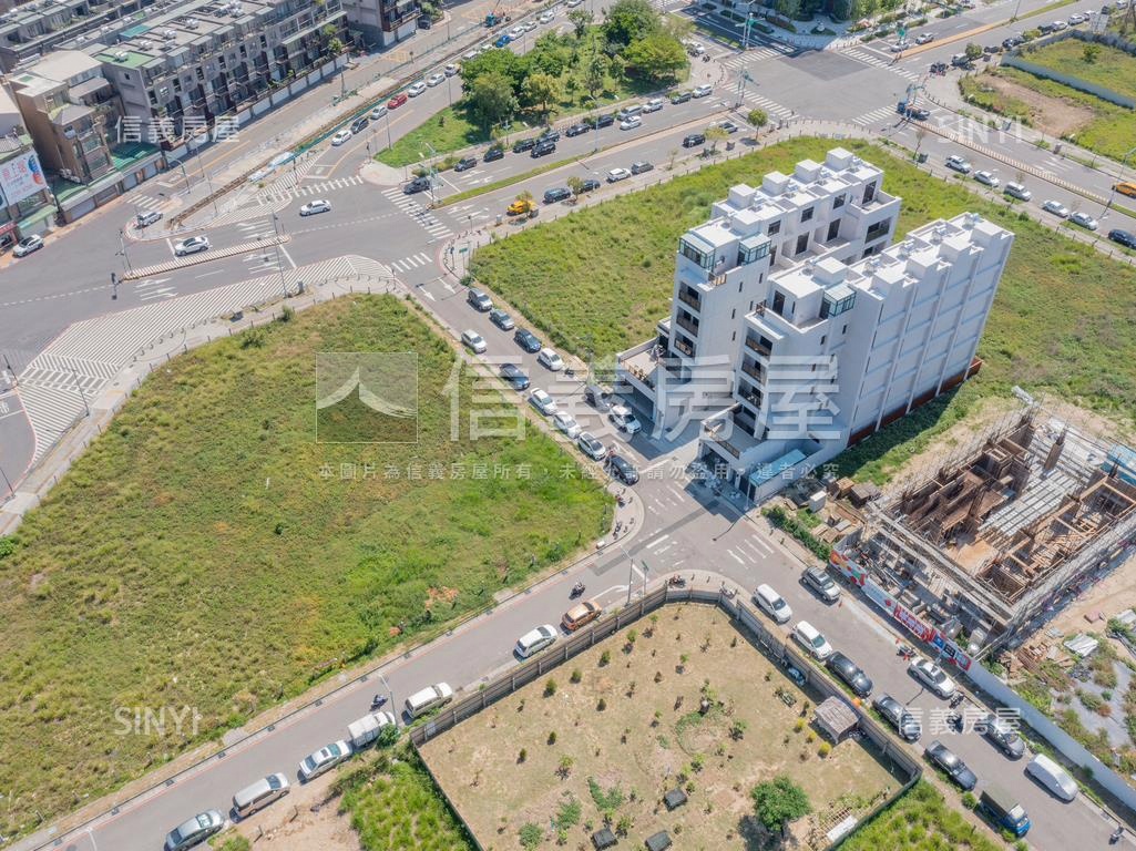 正十四期美和段土地Ａ房屋室內格局與周邊環境