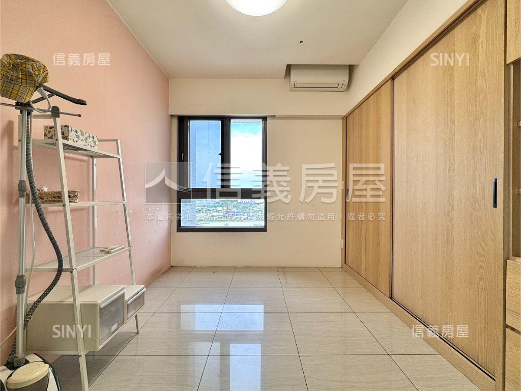 高鐵小清新兩房平車房屋室內格局與周邊環境