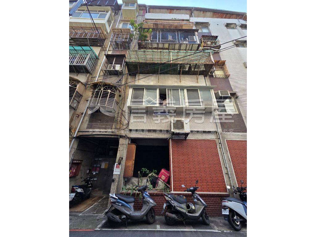 北市一橋之隔三房公寓房屋室內格局與周邊環境