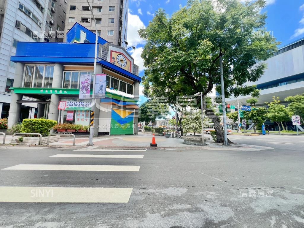 劍潭捷運．三角窗店面房屋室內格局與周邊環境