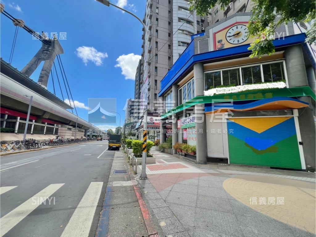 劍潭捷運．三角窗店面房屋室內格局與周邊環境