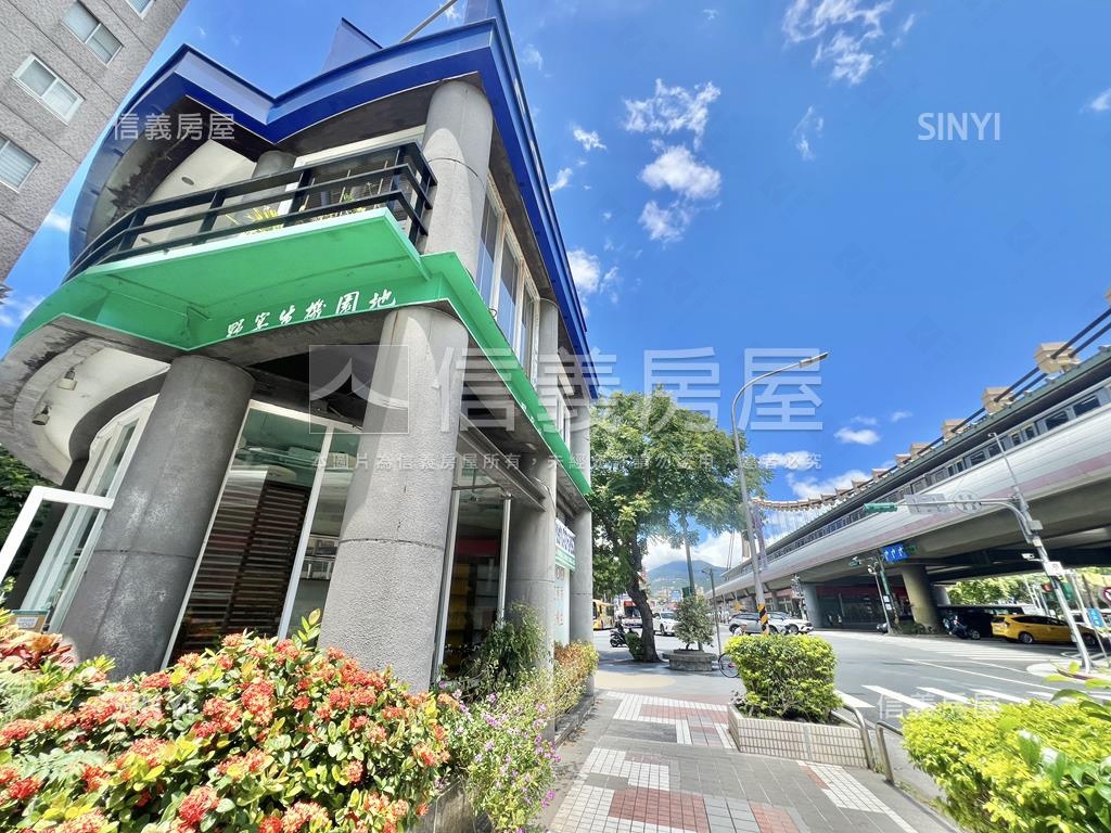 劍潭捷運．三角窗店面房屋室內格局與周邊環境