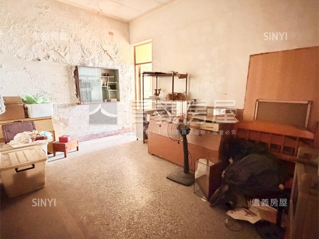 橋頭大地坪三面採光透天房屋室內格局與周邊環境