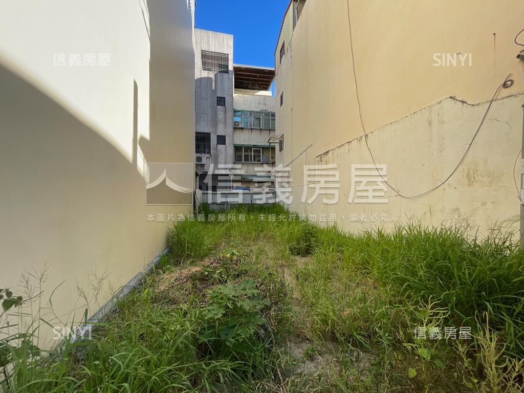 東區崇信街前後臨路土地房屋室內格局與周邊環境