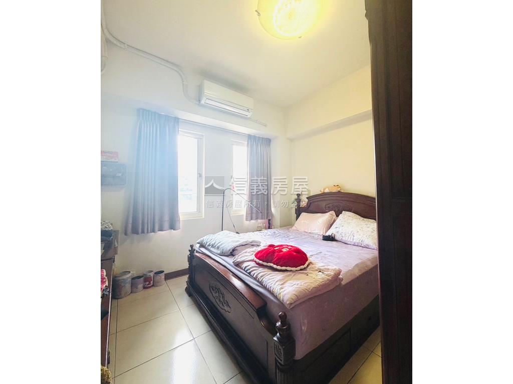 晶華城三房車位房屋室內格局與周邊環境