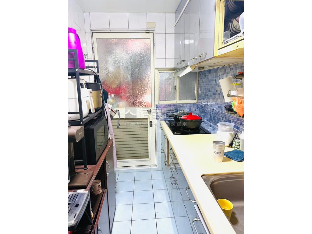 晶華城三房車位房屋室內格局與周邊環境