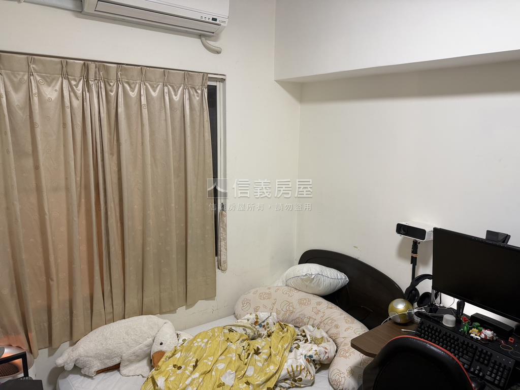 晶華城三房車位房屋室內格局與周邊環境