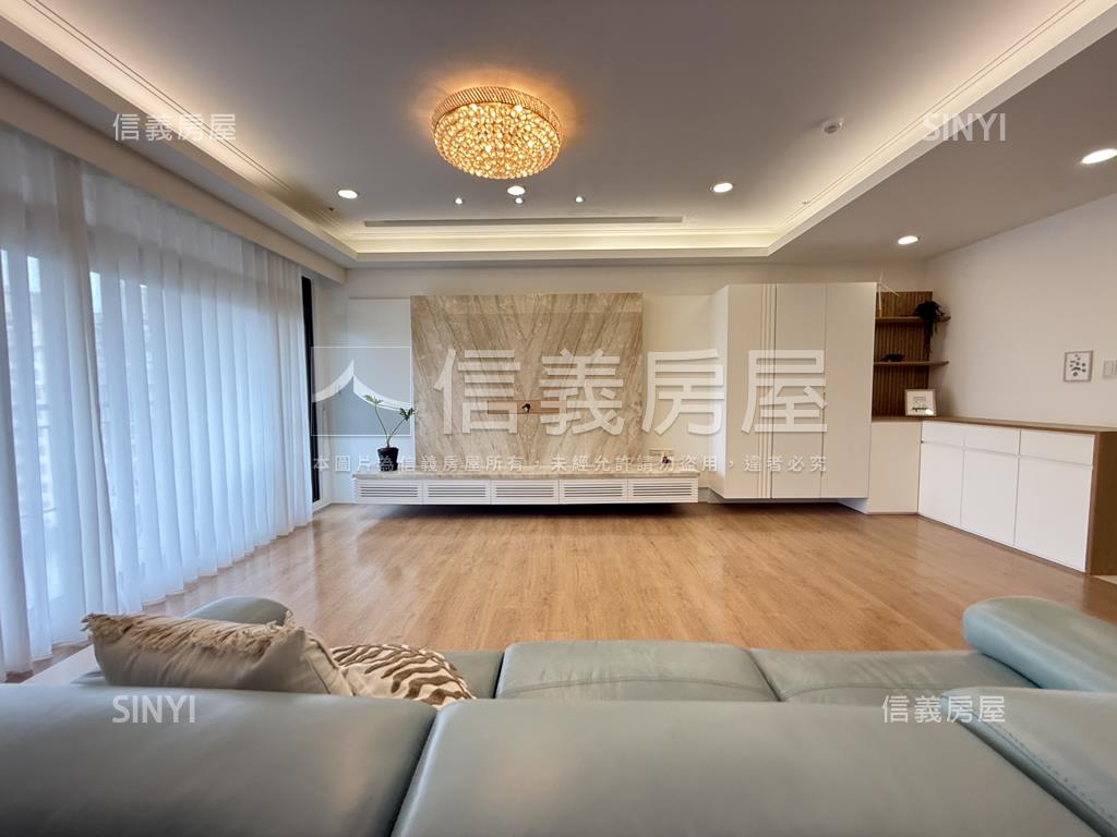 紫京城～朝南山景延綿房屋室內格局與周邊環境