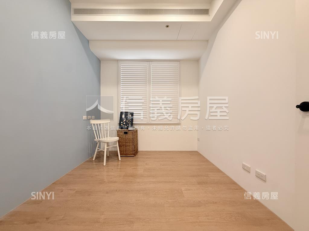 紫京城～朝南山景延綿房屋室內格局與周邊環境