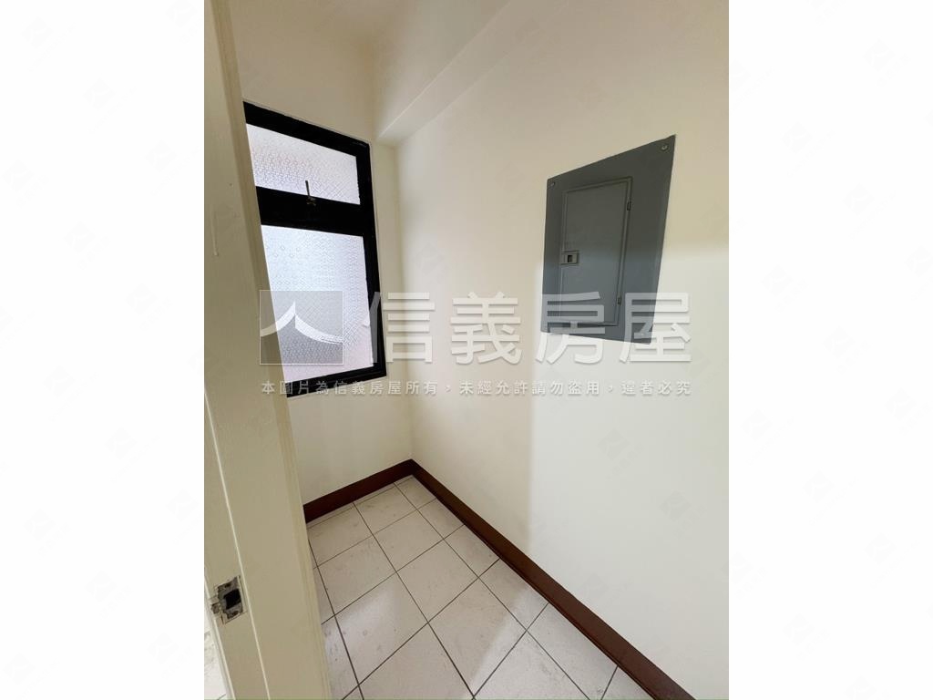 專任！蘭雅新城四房電梯房屋室內格局與周邊環境