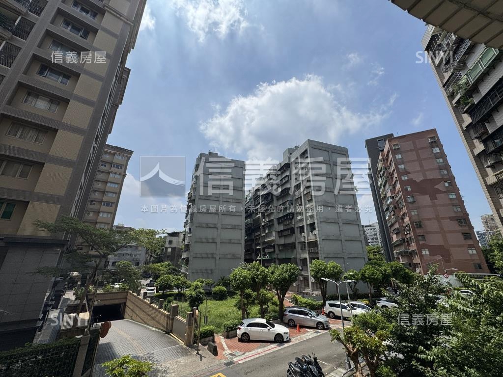 蘭雅新城四房電梯房屋室內格局與周邊環境