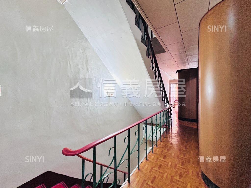 近中路溫馨透天房屋室內格局與周邊環境