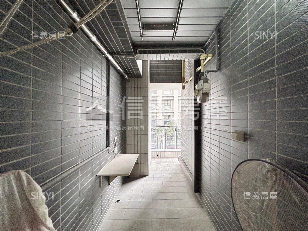 仁發富悅精品美三房房屋室內格局與周邊環境