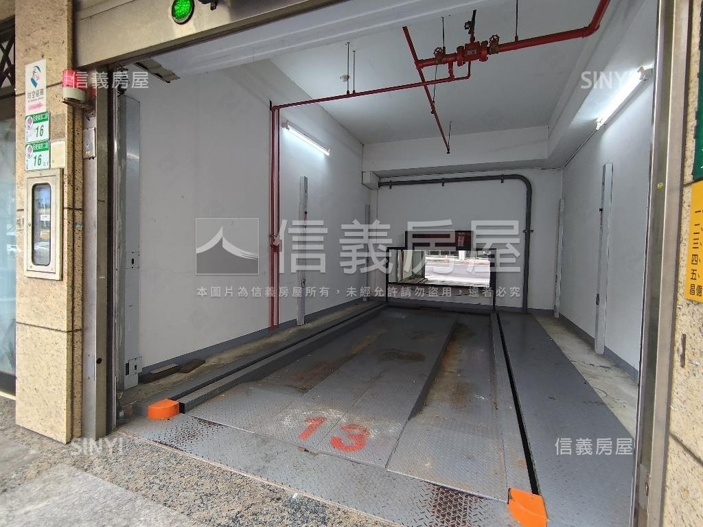 長安東路二段車位房屋室內格局與周邊環境