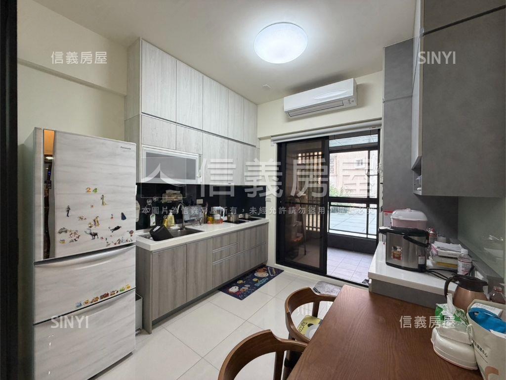 福灣寬庭７邊間露台平車戶房屋室內格局與周邊環境