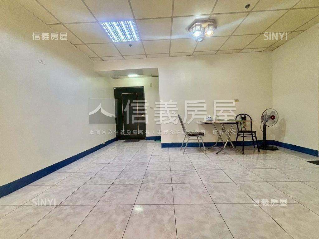 左營翠華便利高樓４房房屋室內格局與周邊環境