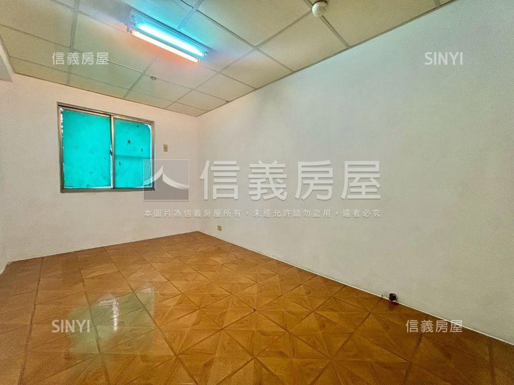 左營翠華便利高樓４房房屋室內格局與周邊環境