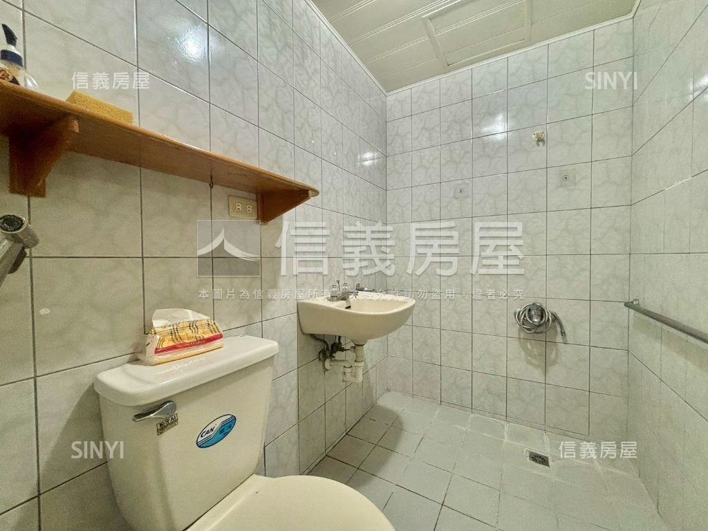 左營翠華便利高樓４房房屋室內格局與周邊環境