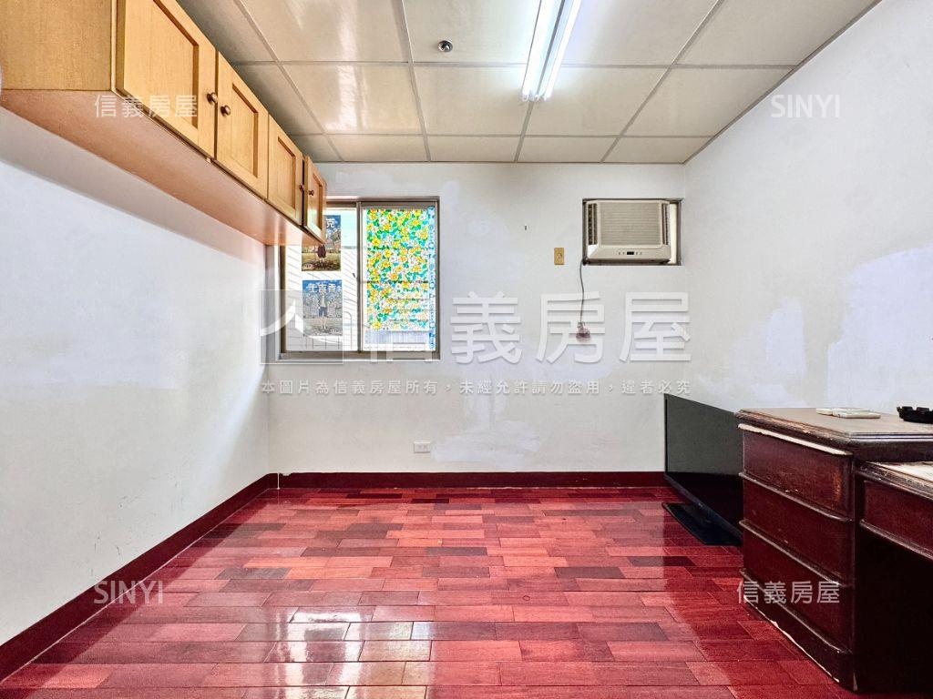 左營翠華便利高樓４房房屋室內格局與周邊環境