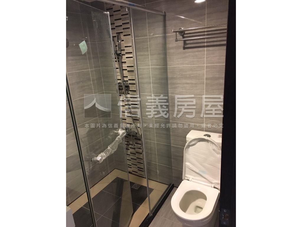 御藏美景三房車位房屋室內格局與周邊環境