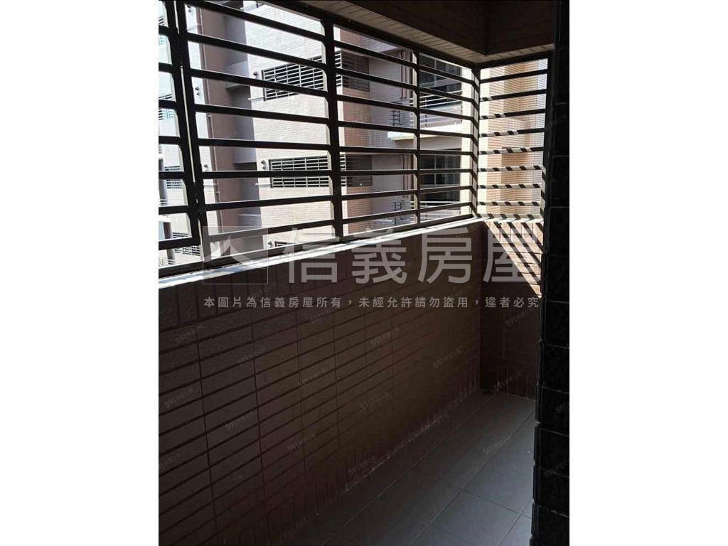 御藏美景三房車位房屋室內格局與周邊環境