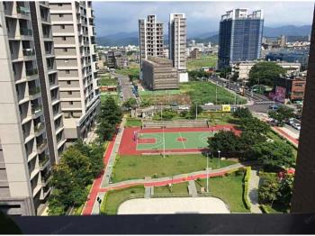 御藏美景三房車位