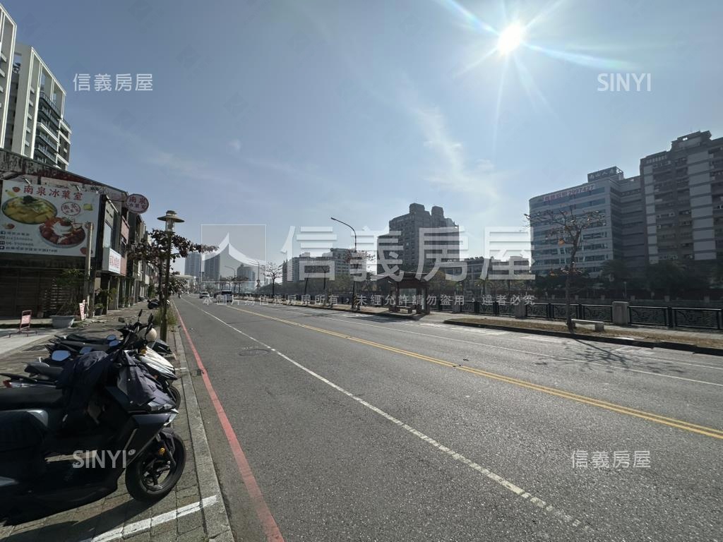 安平路正路面雙面臨路土地房屋室內格局與周邊環境