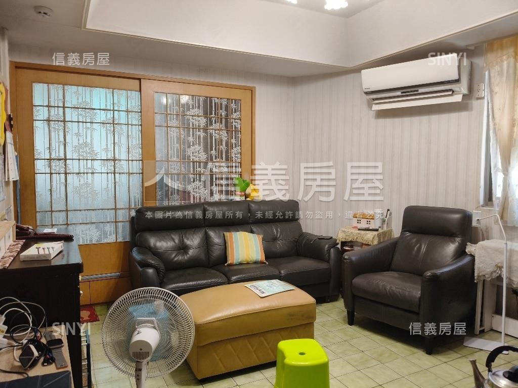 信義獨賣韌性首購邊間二樓房屋室內格局與周邊環境