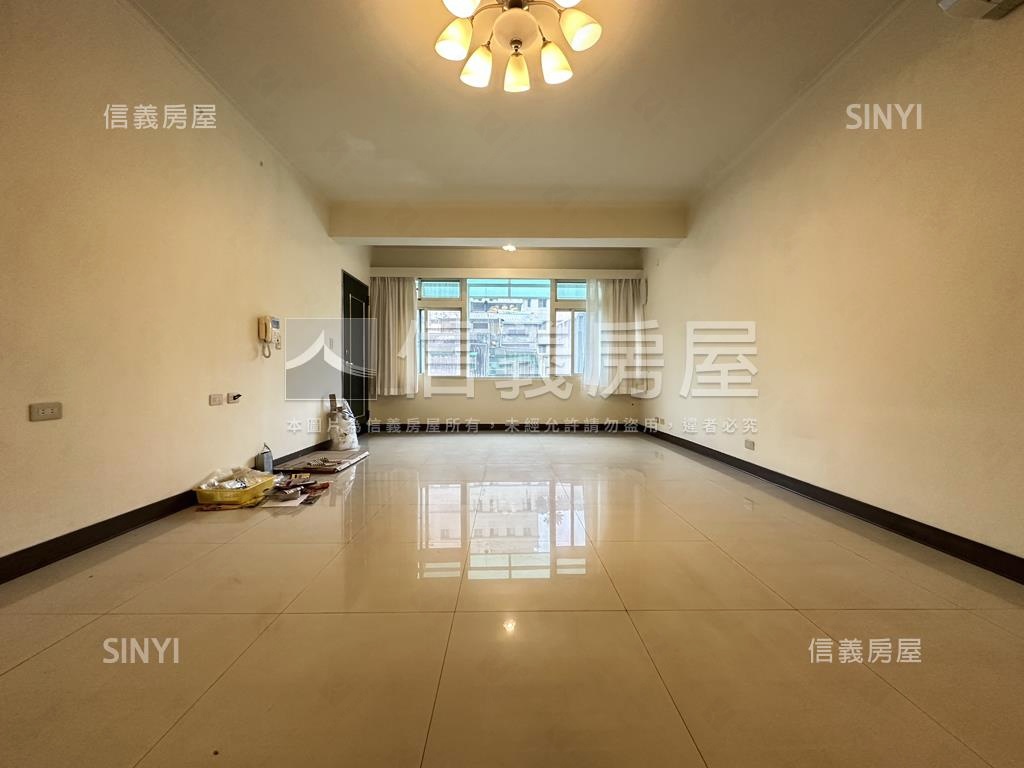 士林捷運邊間方正大公寓房屋室內格局與周邊環境