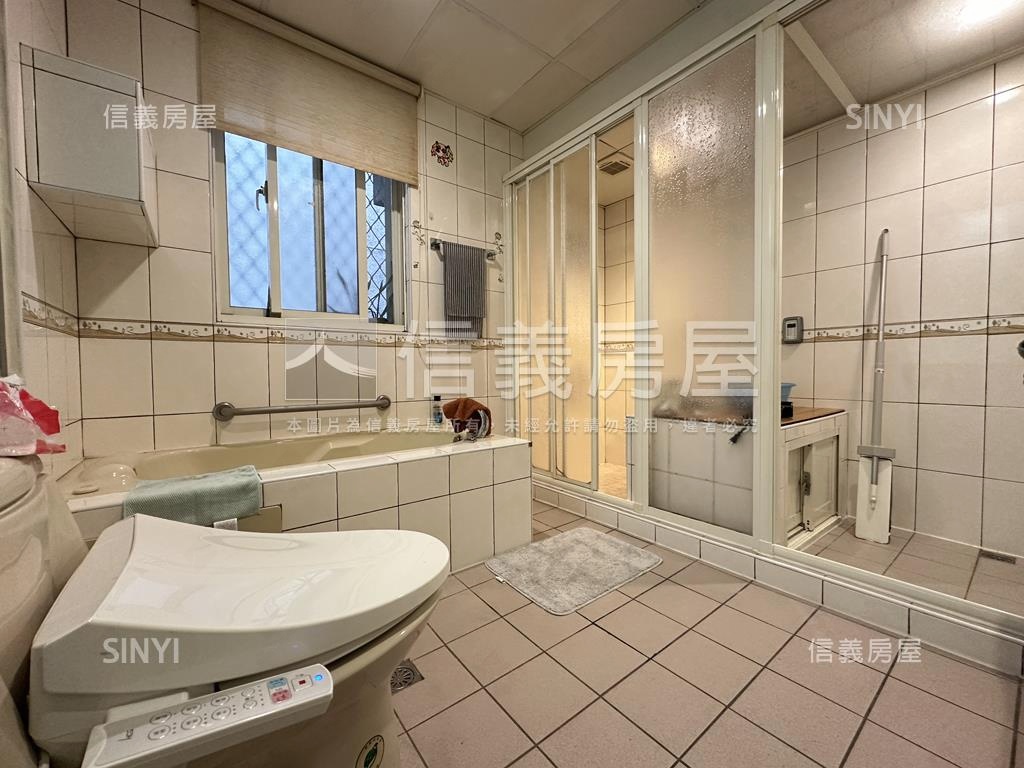 士林捷運邊間方正大公寓房屋室內格局與周邊環境