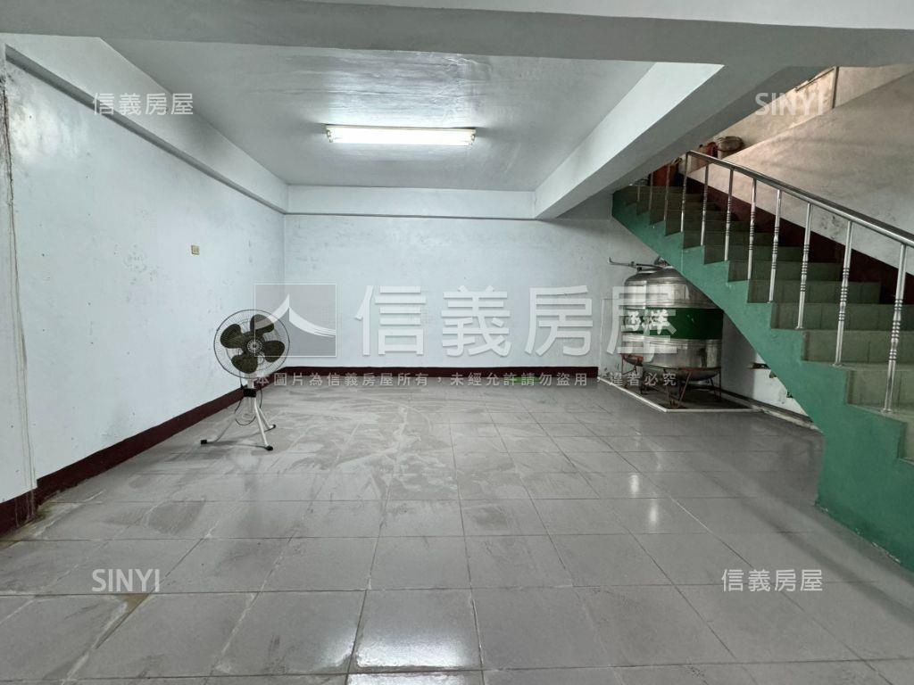 稀有釋出面寬企業總部房屋室內格局與周邊環境