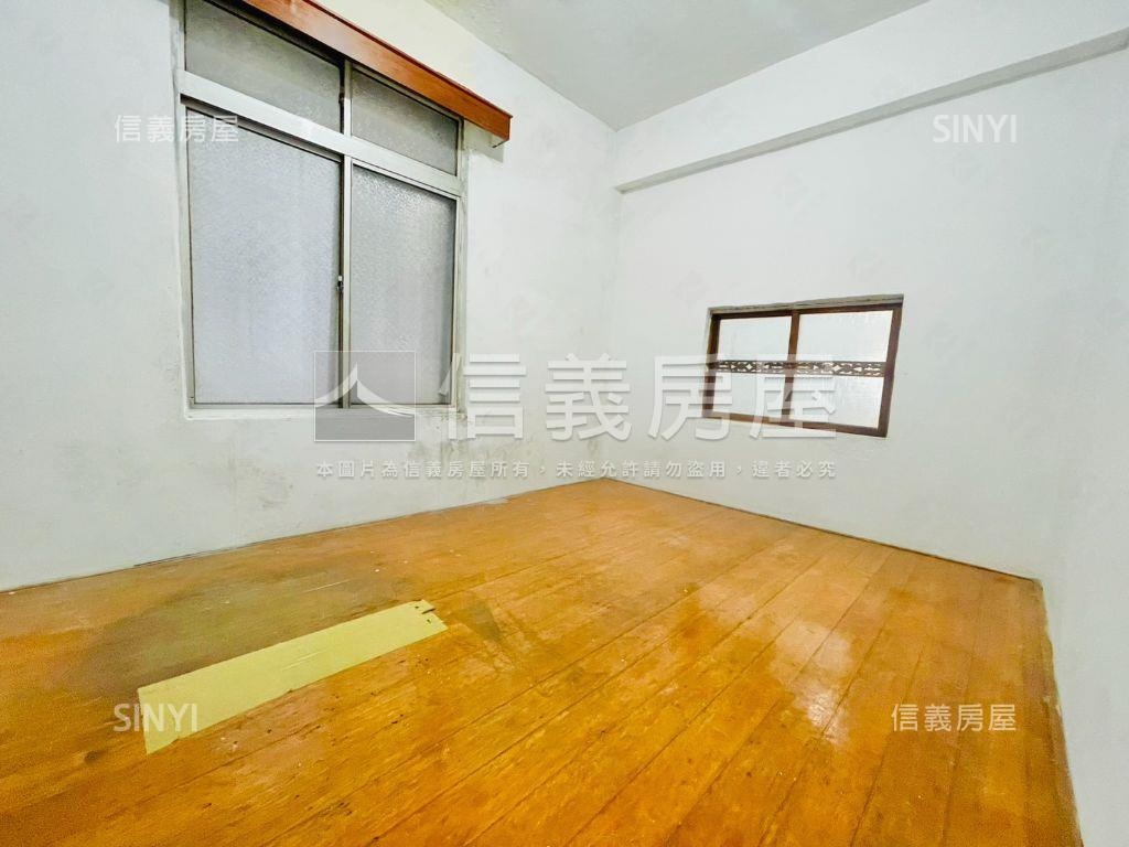 景安雙陽台３房美宅房屋室內格局與周邊環境