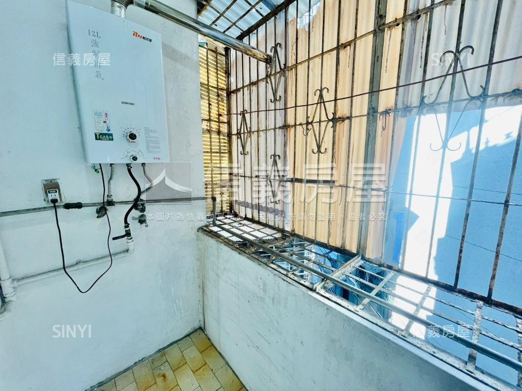 景安雙陽台３房美宅房屋室內格局與周邊環境