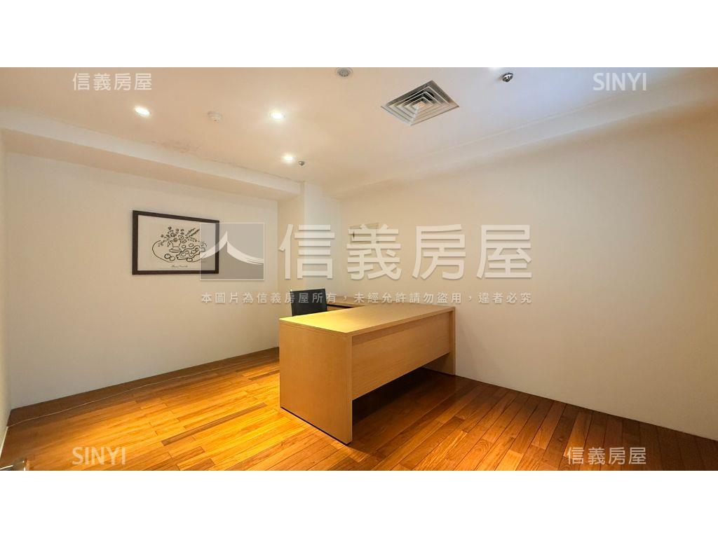 ★樓中樓★北屯四房雙車位房屋室內格局與周邊環境