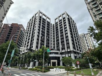 正義聯盟。臻藏兩房車位