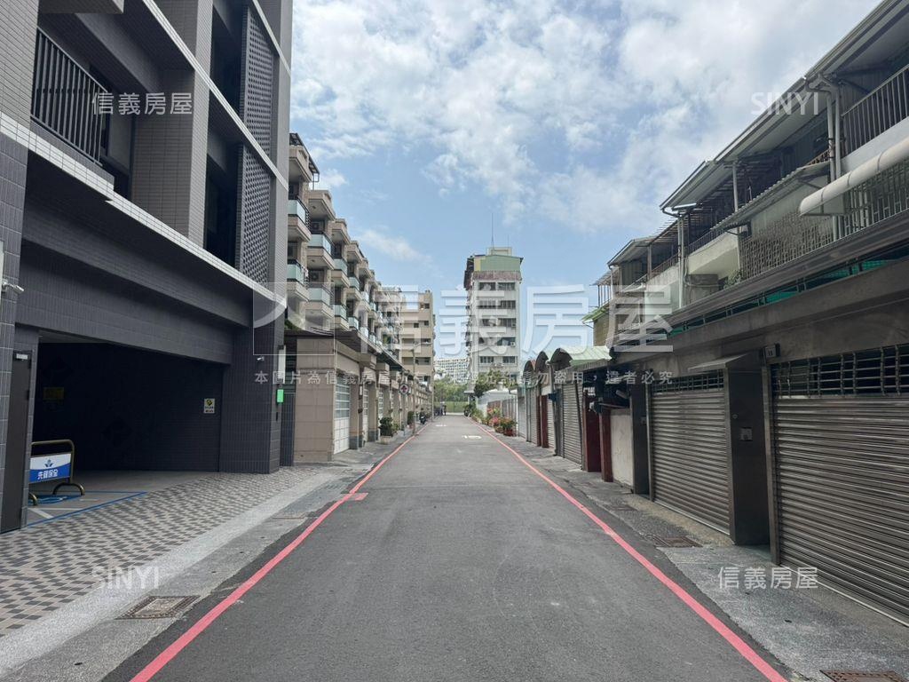 晨均日渼精裝邊間兩房車位房屋室內格局與周邊環境