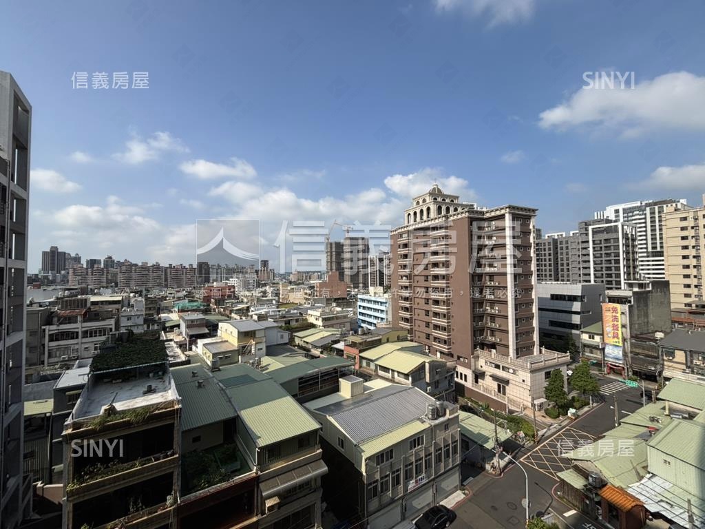 益展城心高樓層三房車位房屋室內格局與周邊環境