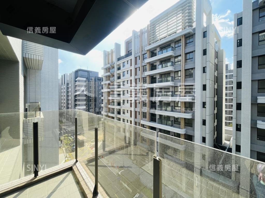 明新首席２中高樓釋出啦房屋室內格局與周邊環境