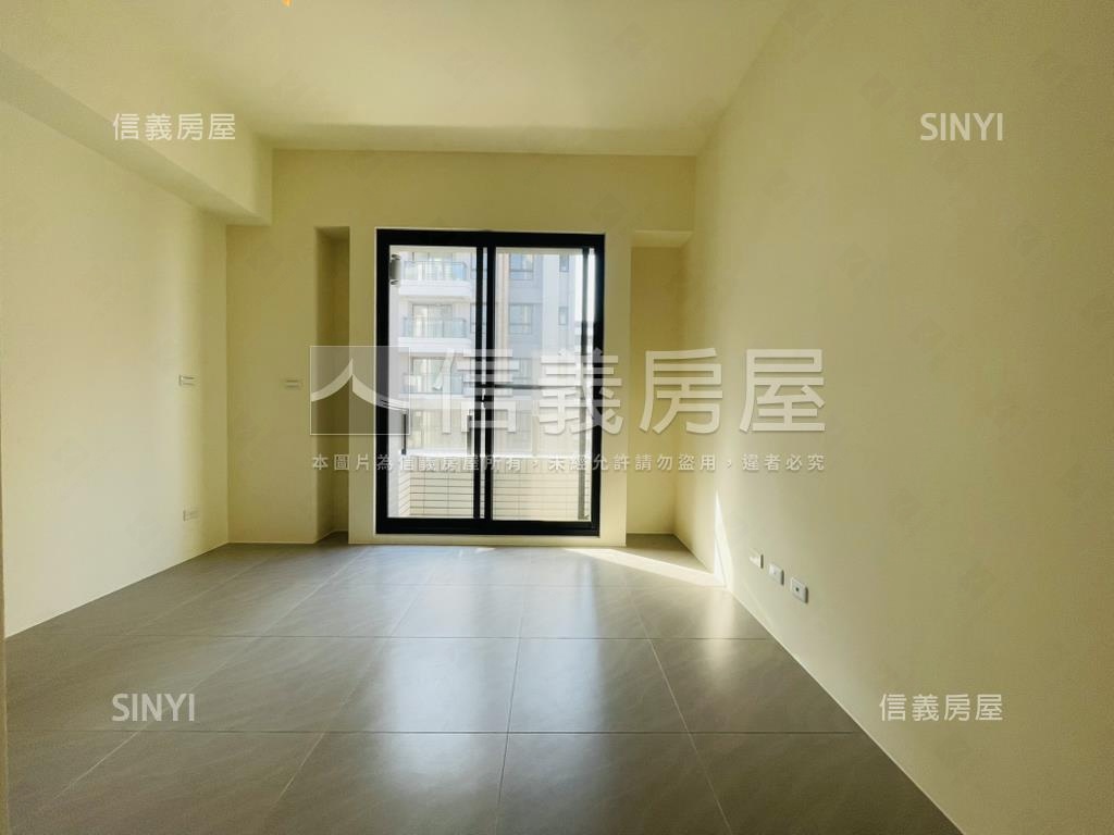 明新首席２中高樓釋出啦房屋室內格局與周邊環境