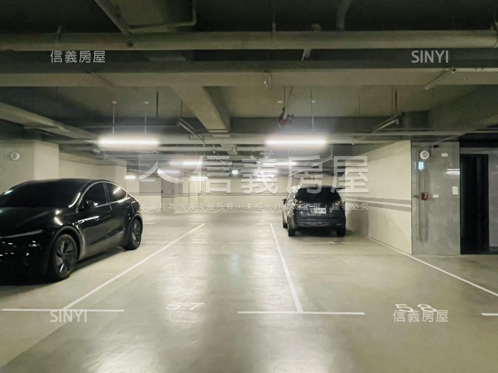 明新首席２中高樓釋出啦房屋室內格局與周邊環境