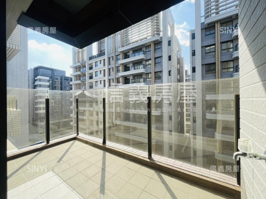 明新首席２中高樓釋出啦房屋室內格局與周邊環境