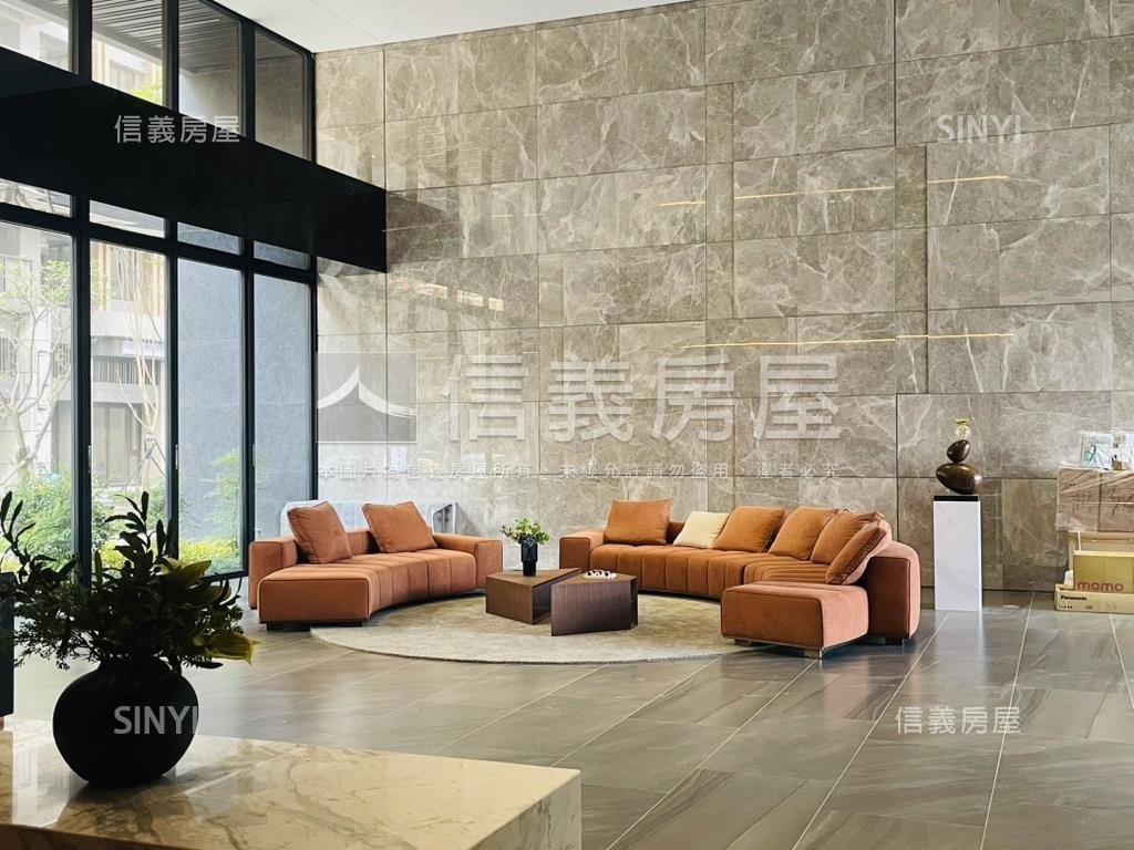 明新首席２中高樓釋出啦房屋室內格局與周邊環境