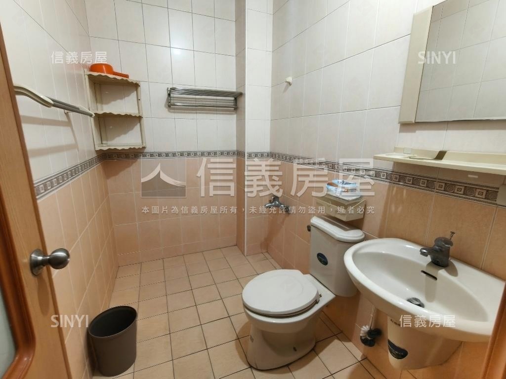 五福國中信義國小學區透天房屋室內格局與周邊環境