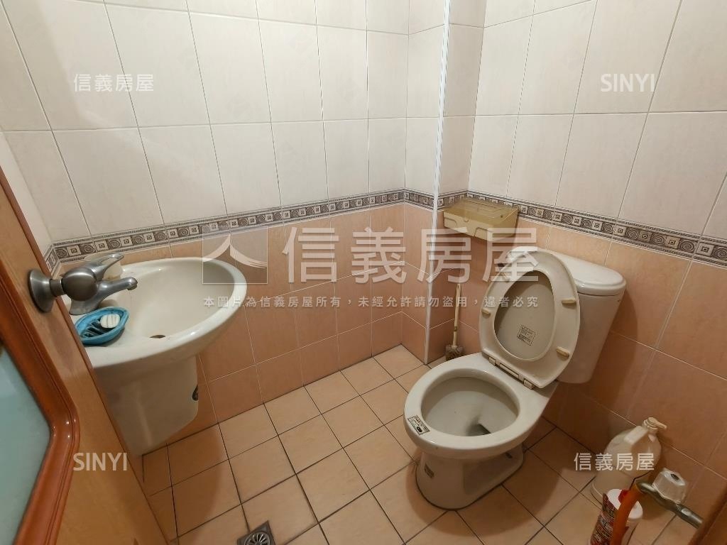 五福國中信義國小學區透天房屋室內格局與周邊環境