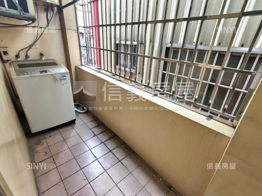 五福國中信義國小學區透天房屋室內格局與周邊環境