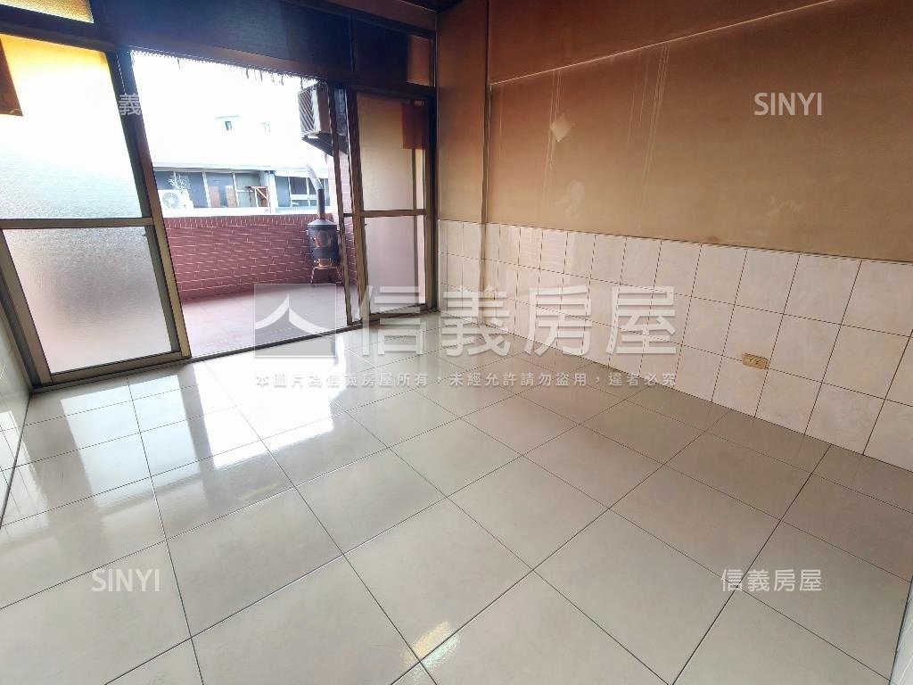 五福國中信義國小學區透天房屋室內格局與周邊環境