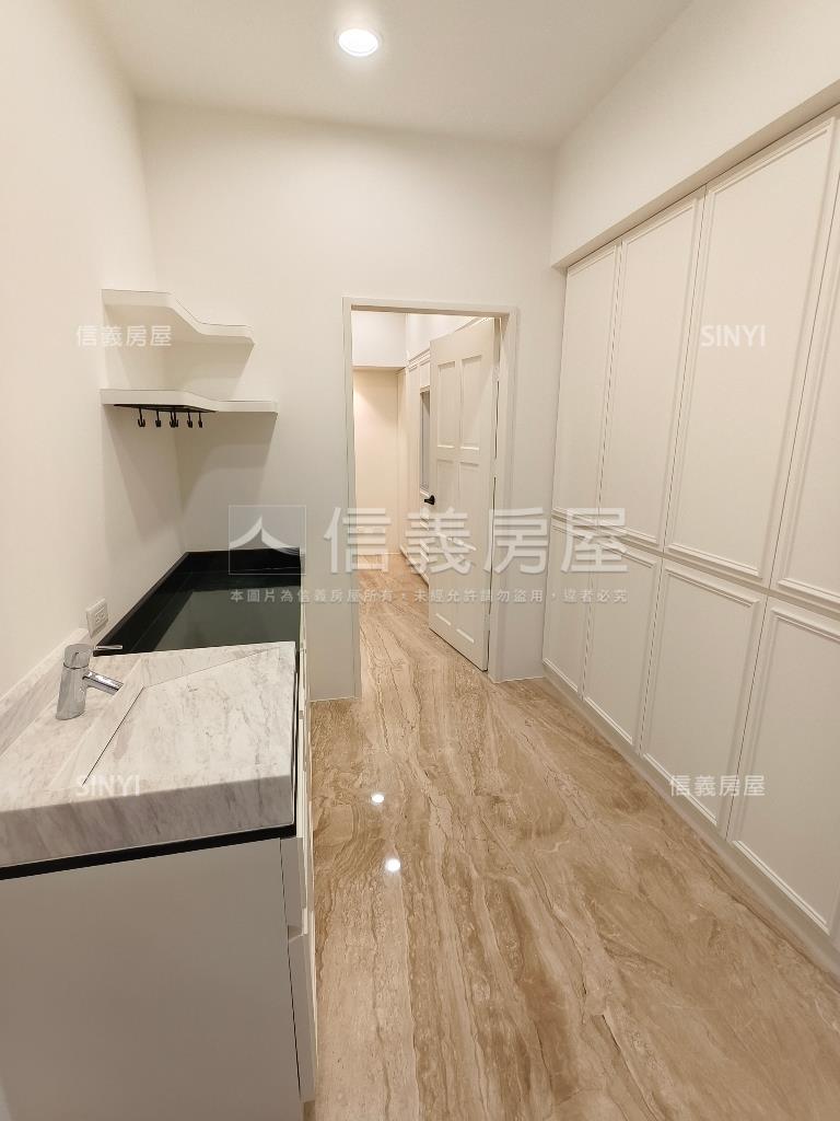 捷運躍境車位房屋室內格局與周邊環境