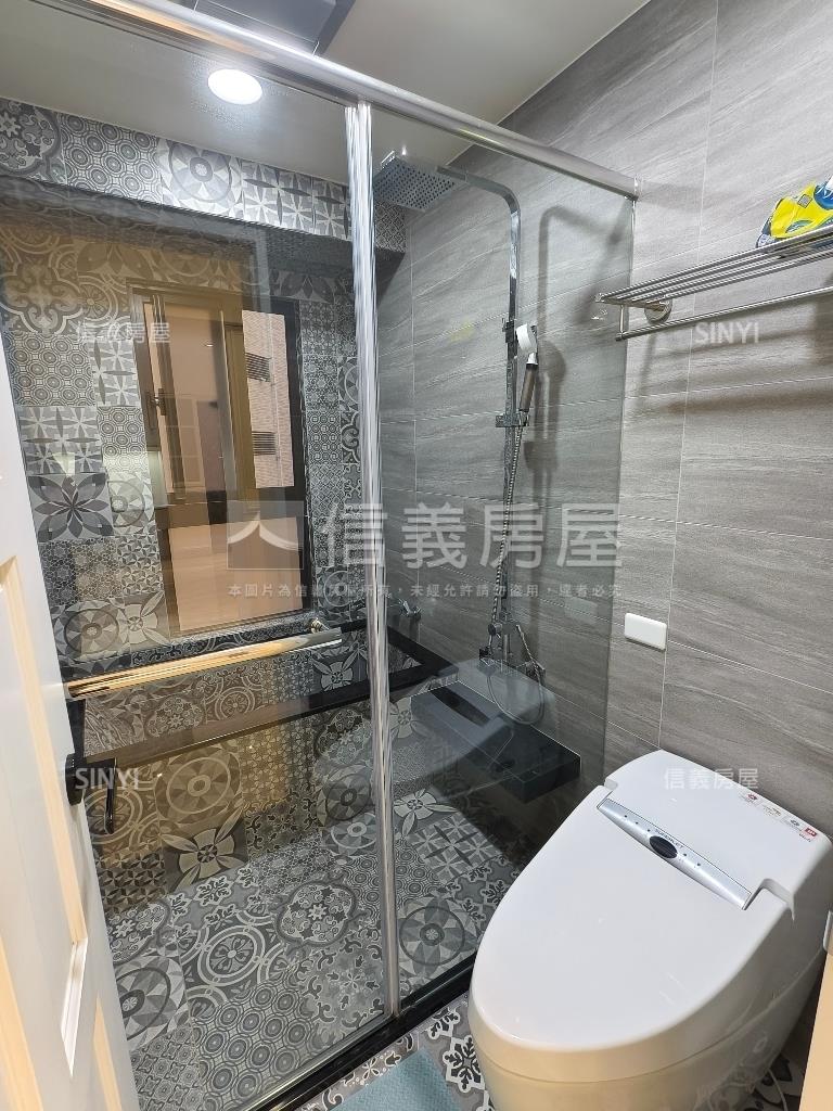 捷運躍境車位房屋室內格局與周邊環境