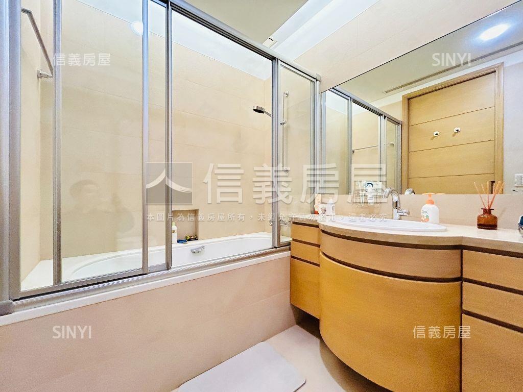 尚海高樓河景精緻裝潢房屋室內格局與周邊環境